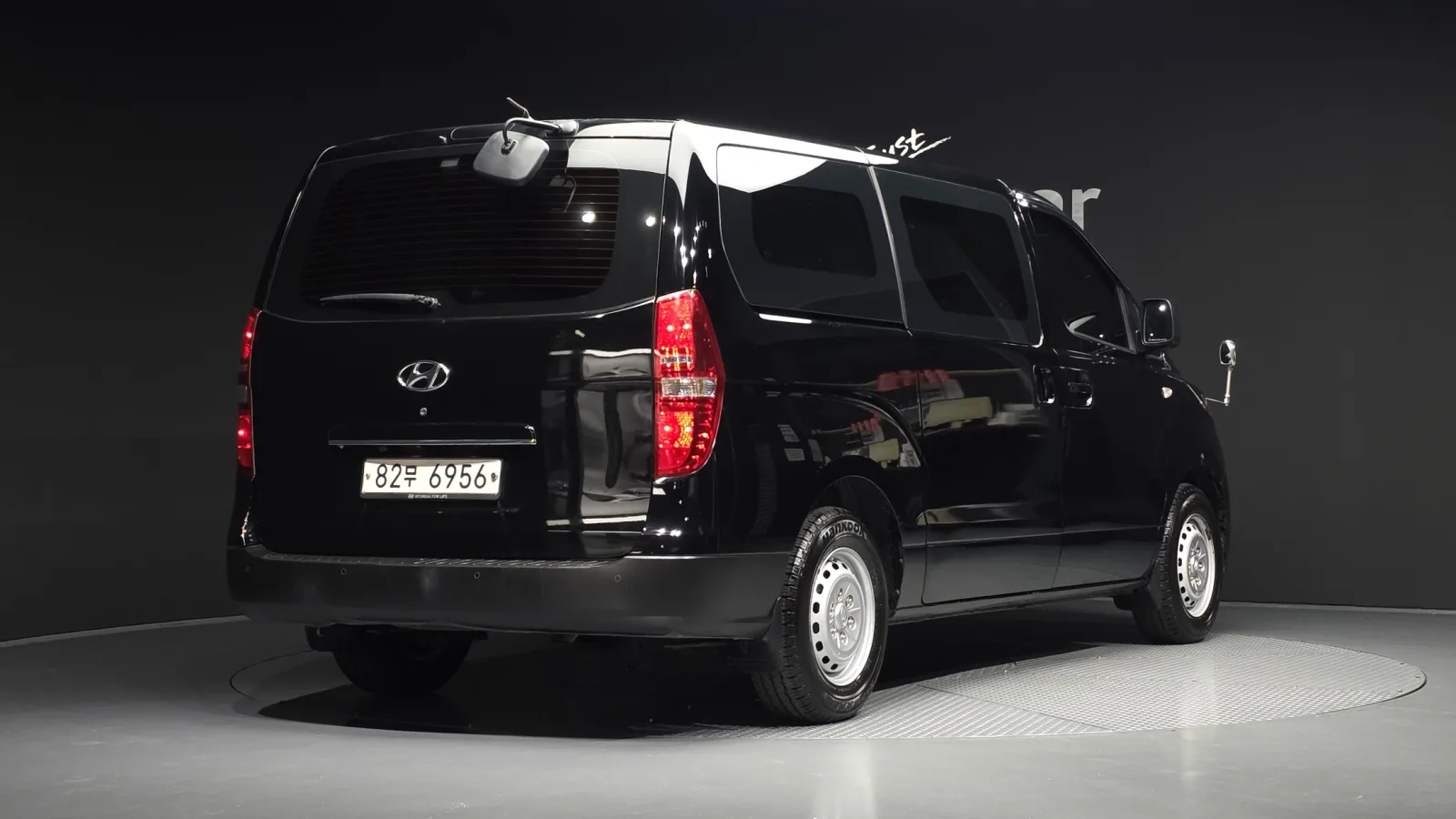 2020 Hyundai Starex