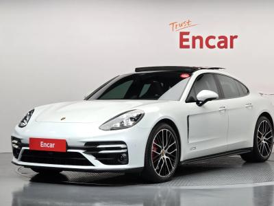 2021 Porsche Panamera