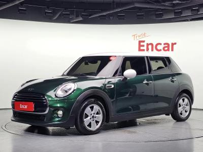 2018 MINI Cooper