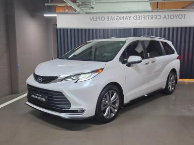 2025 Toyota Sienna