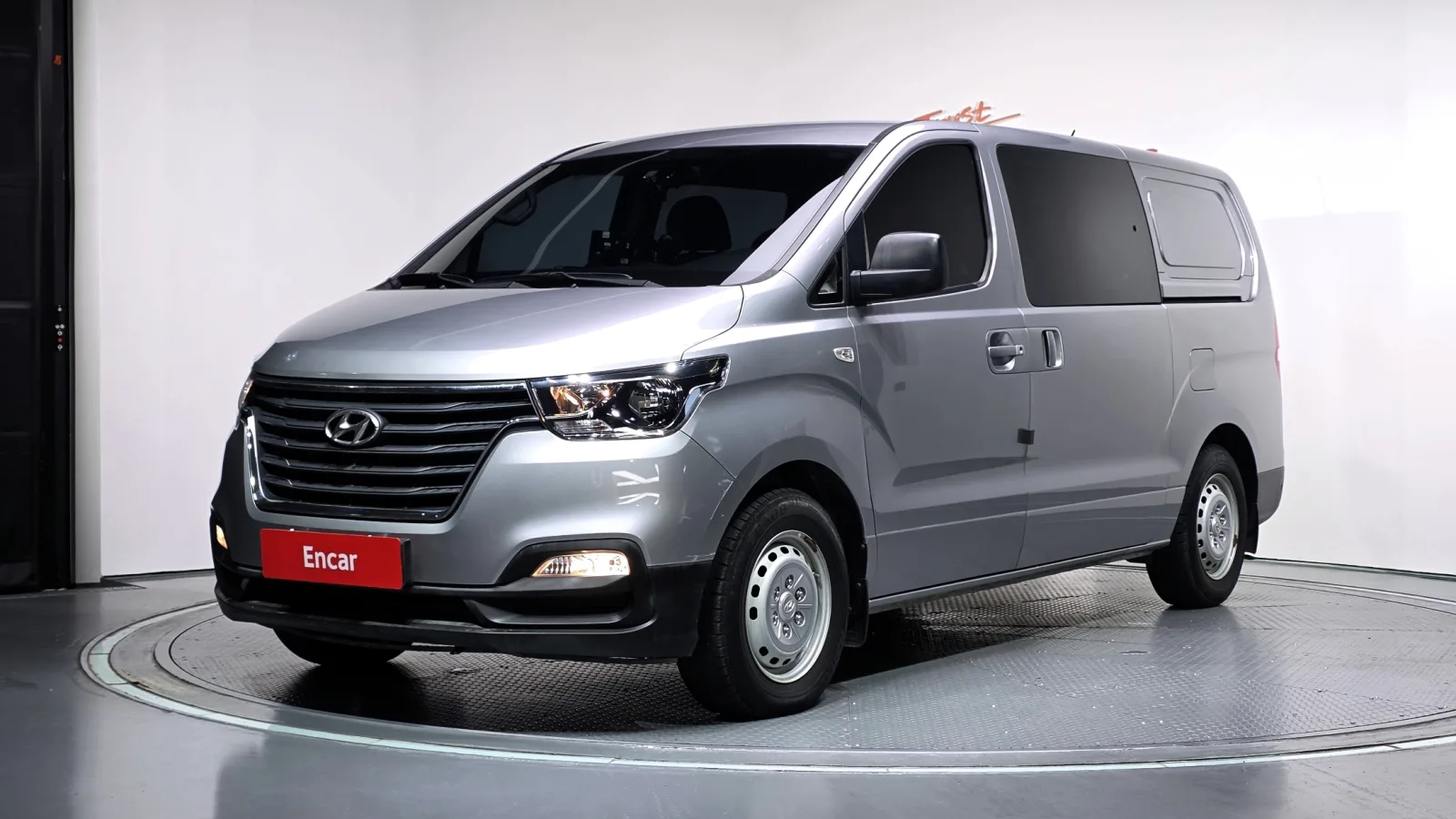 2020 Hyundai Starex