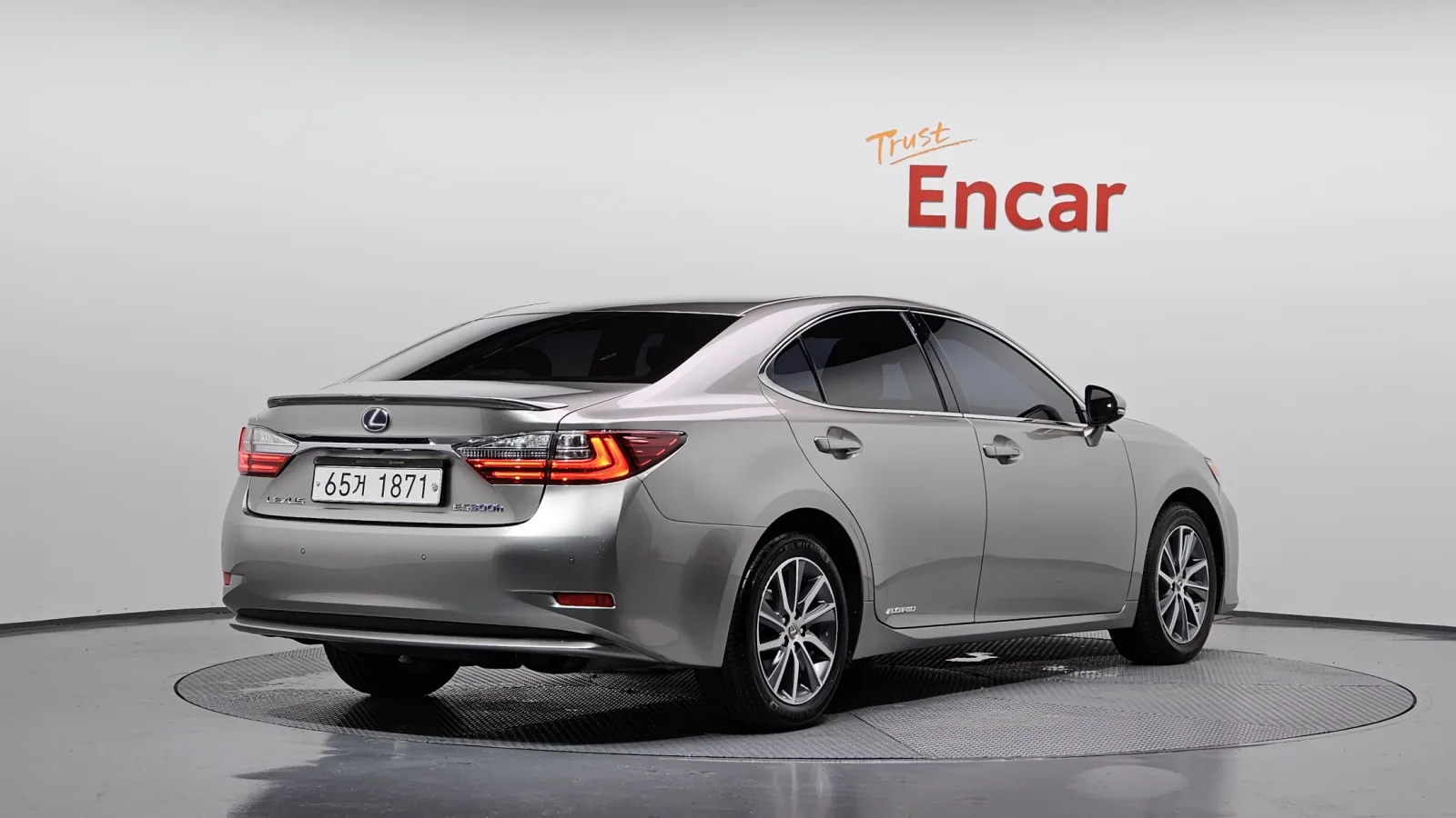 2018 Lexus ES
