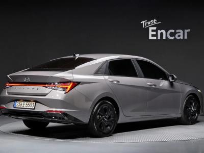 2022 Hyundai Elantra