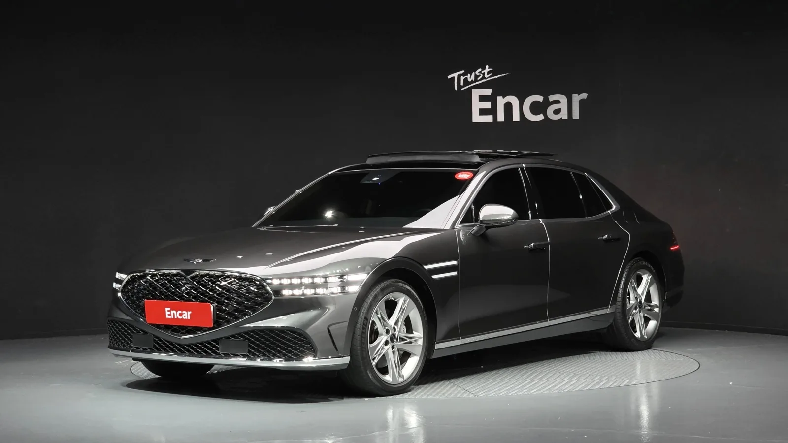 2023 Genesis G90