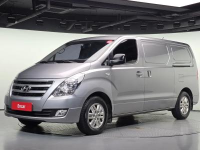 2016 Hyundai Starex