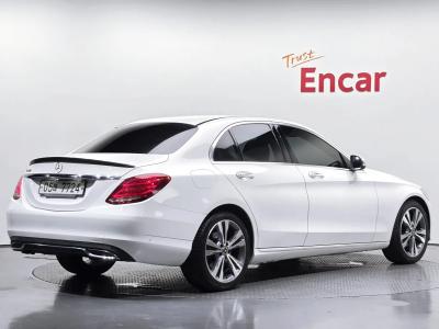 2018 Mercedes-Benz C-Class