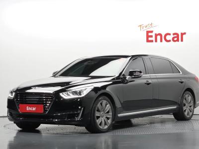 2017 Genesis EQ900