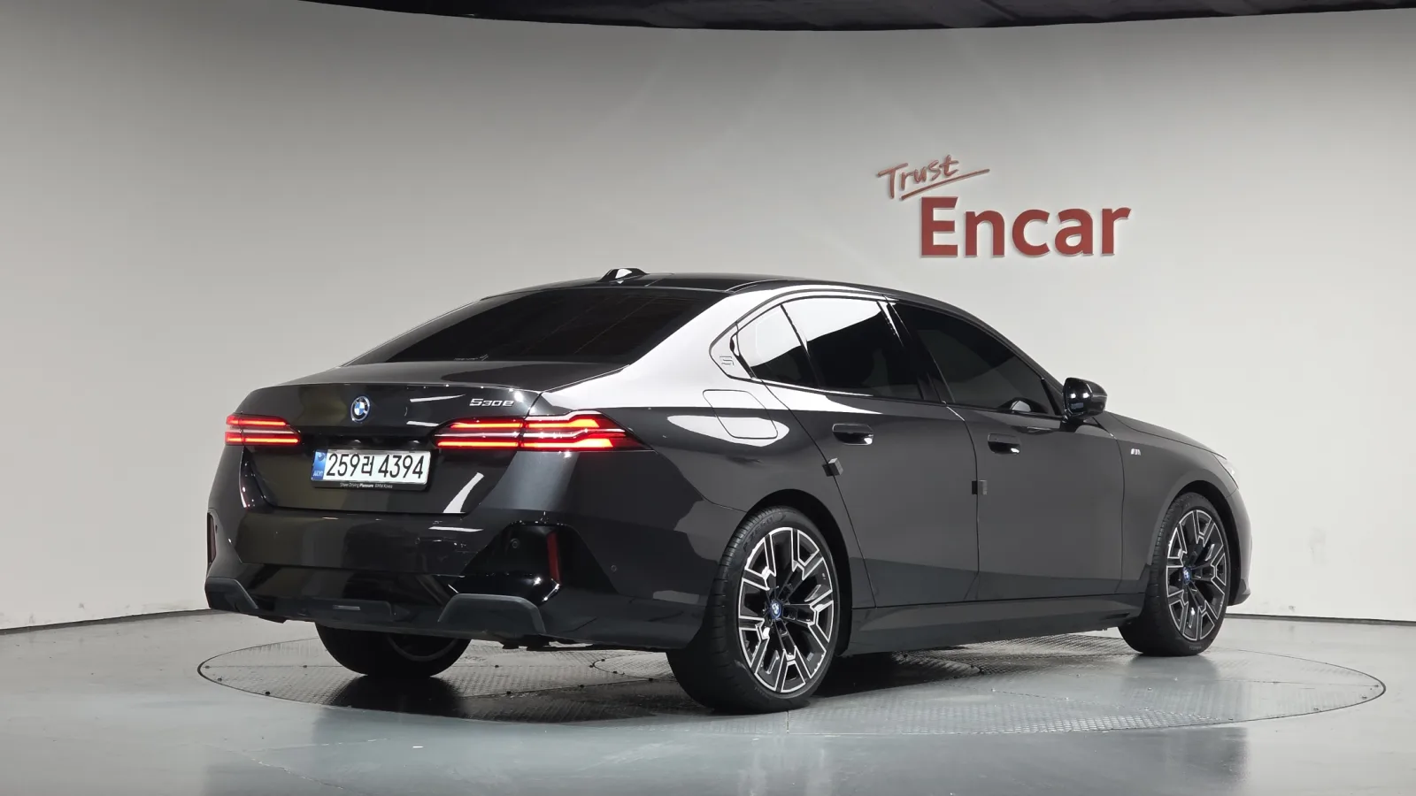 2025 BMW 5-Series