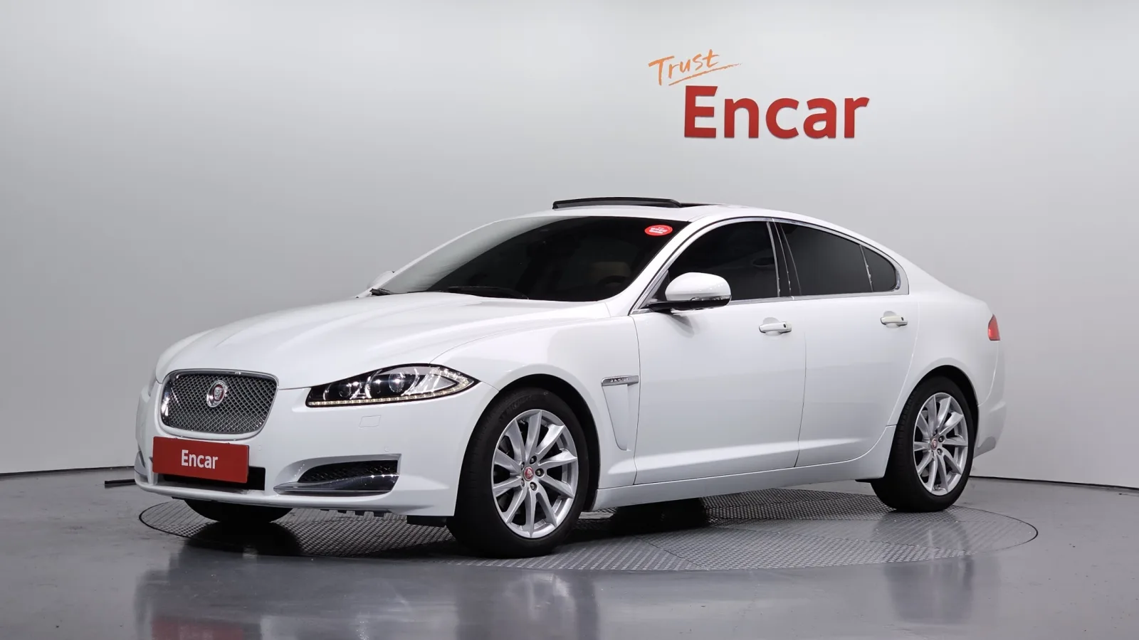 2015 Jaguar XF