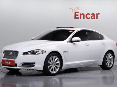 2015 Jaguar XF