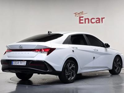 2024 Hyundai Elantra