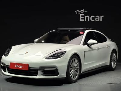 2018 Porsche Panamera