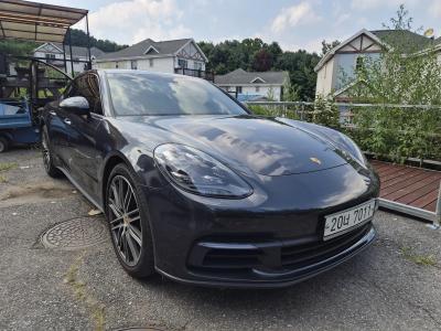 2018 Porsche Panamera