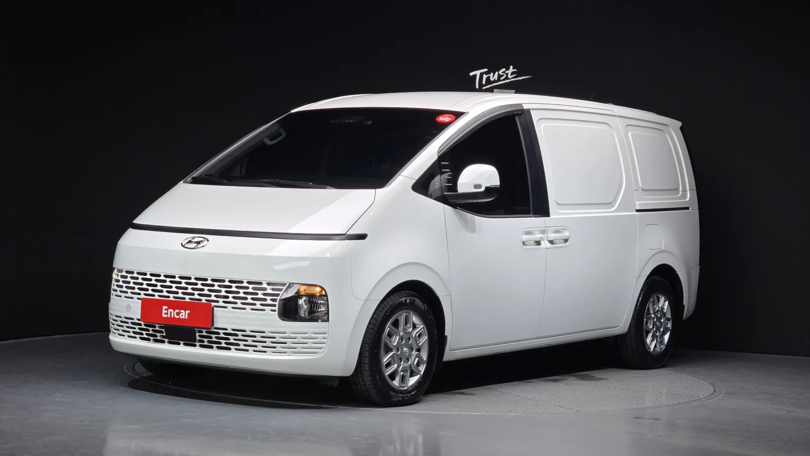 2022 Hyundai Staria