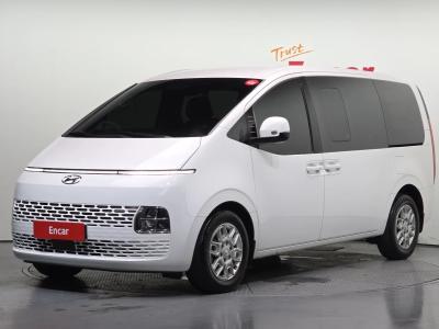 2024 Hyundai Staria