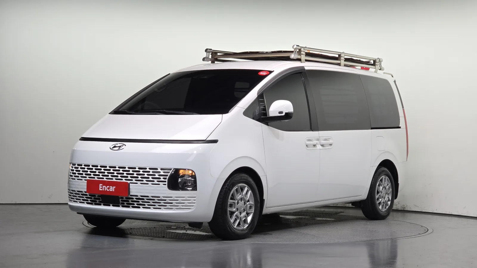 2022 Hyundai Staria