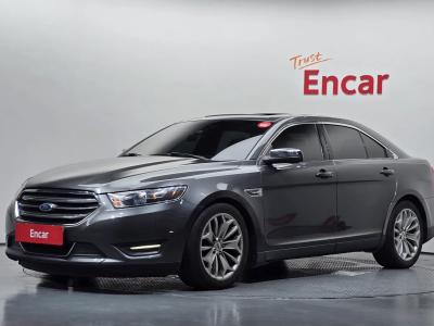 2016 Ford Taurus