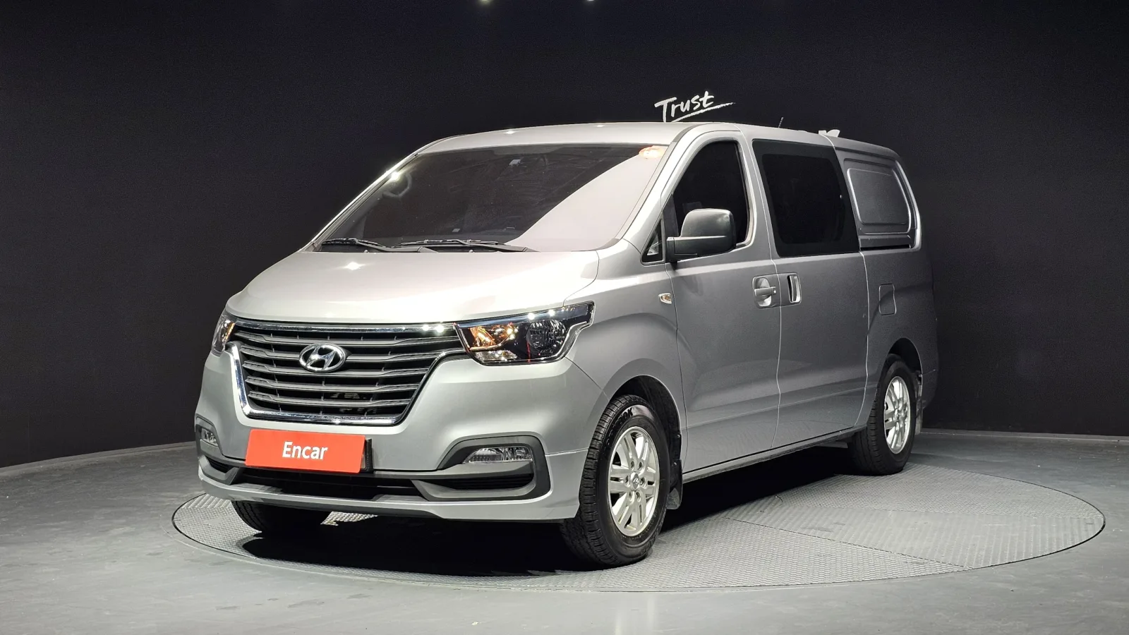 2021 Hyundai Starex