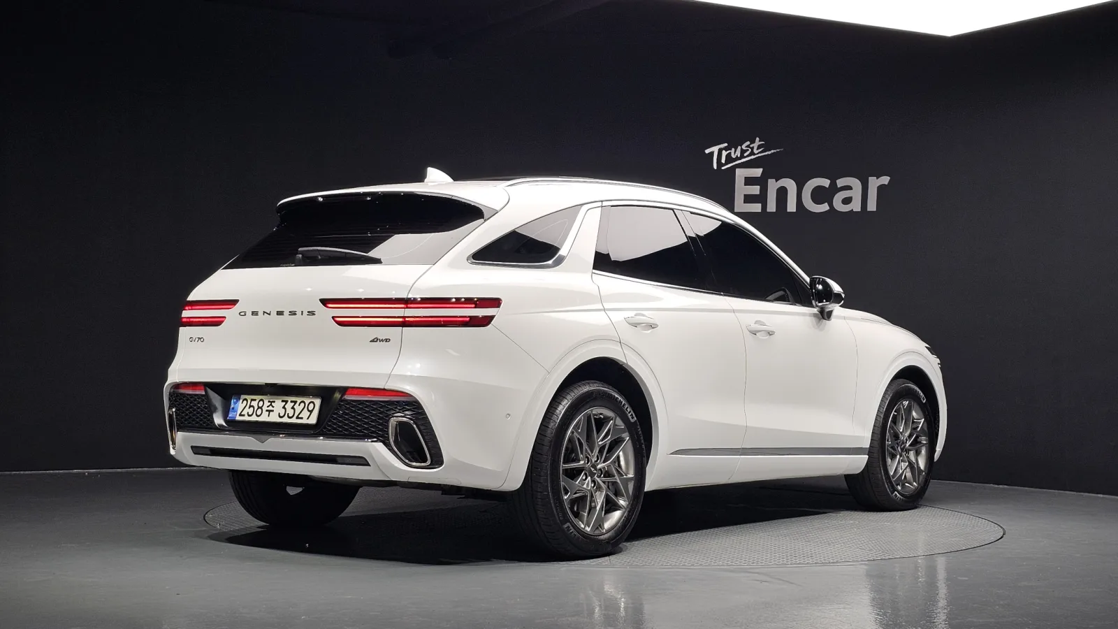 2023 Genesis GV70