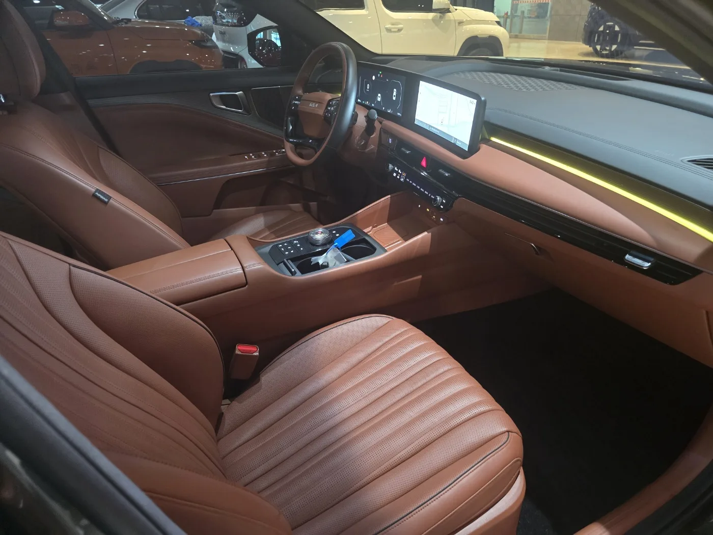 2025 Kia K8