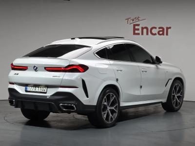 2022 BMW X6