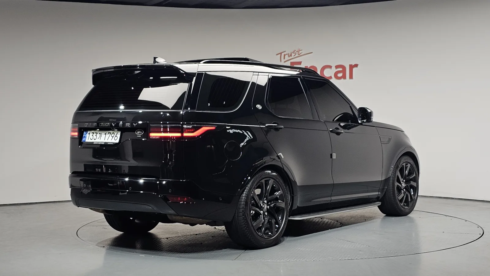 2023 Land Rover Discovery