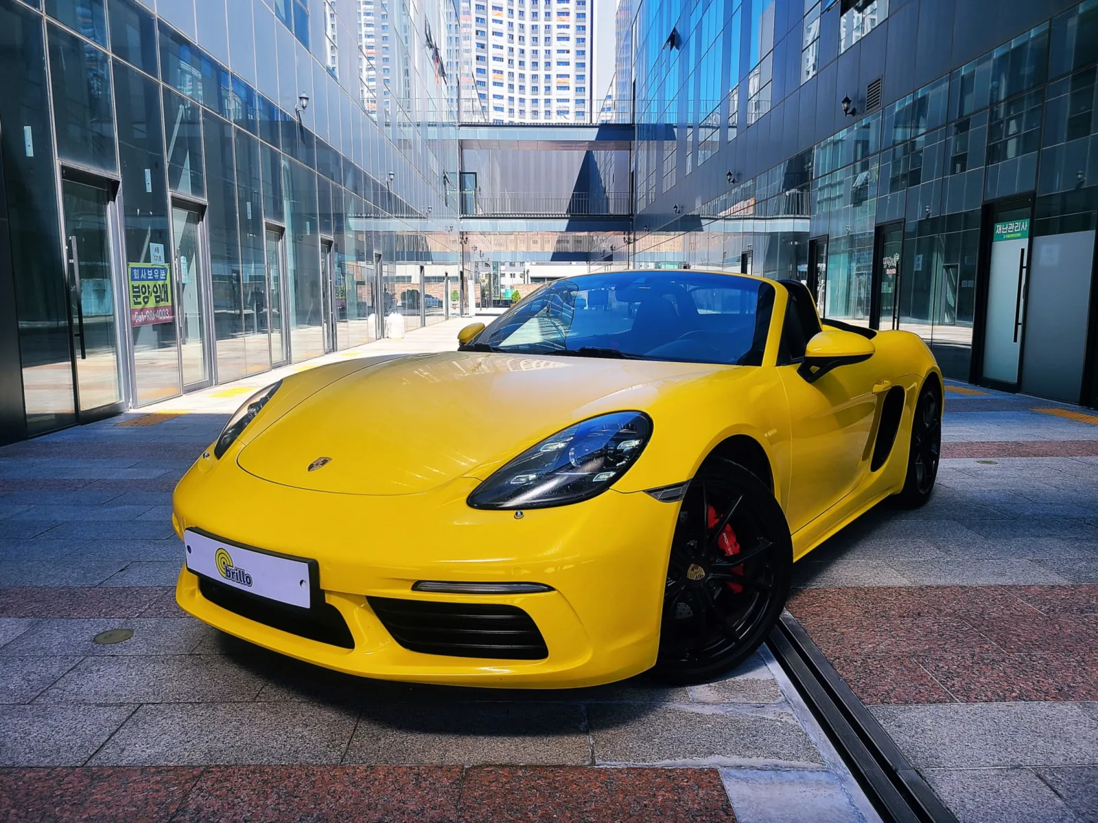 2017 Porsche 718