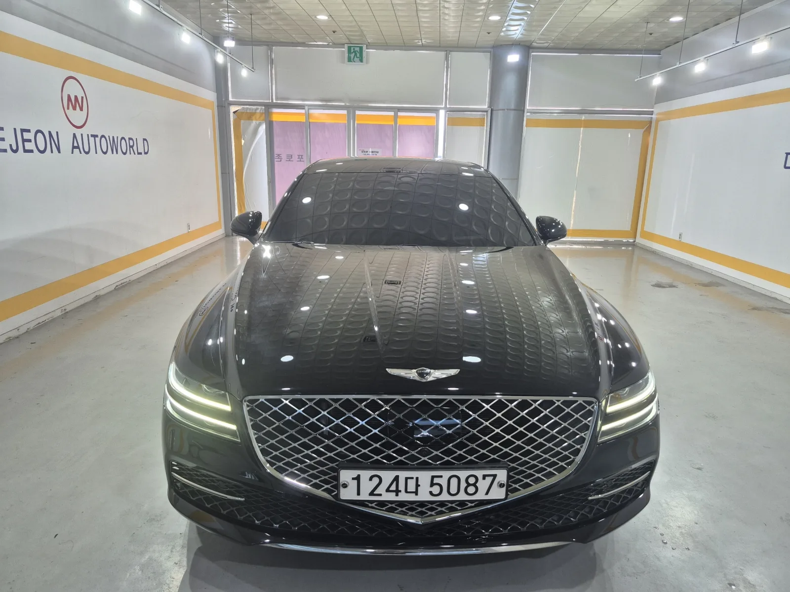 2021 Genesis G80