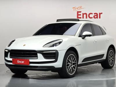 2017 Porsche Macan