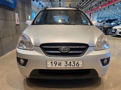 2008 Kia Carens