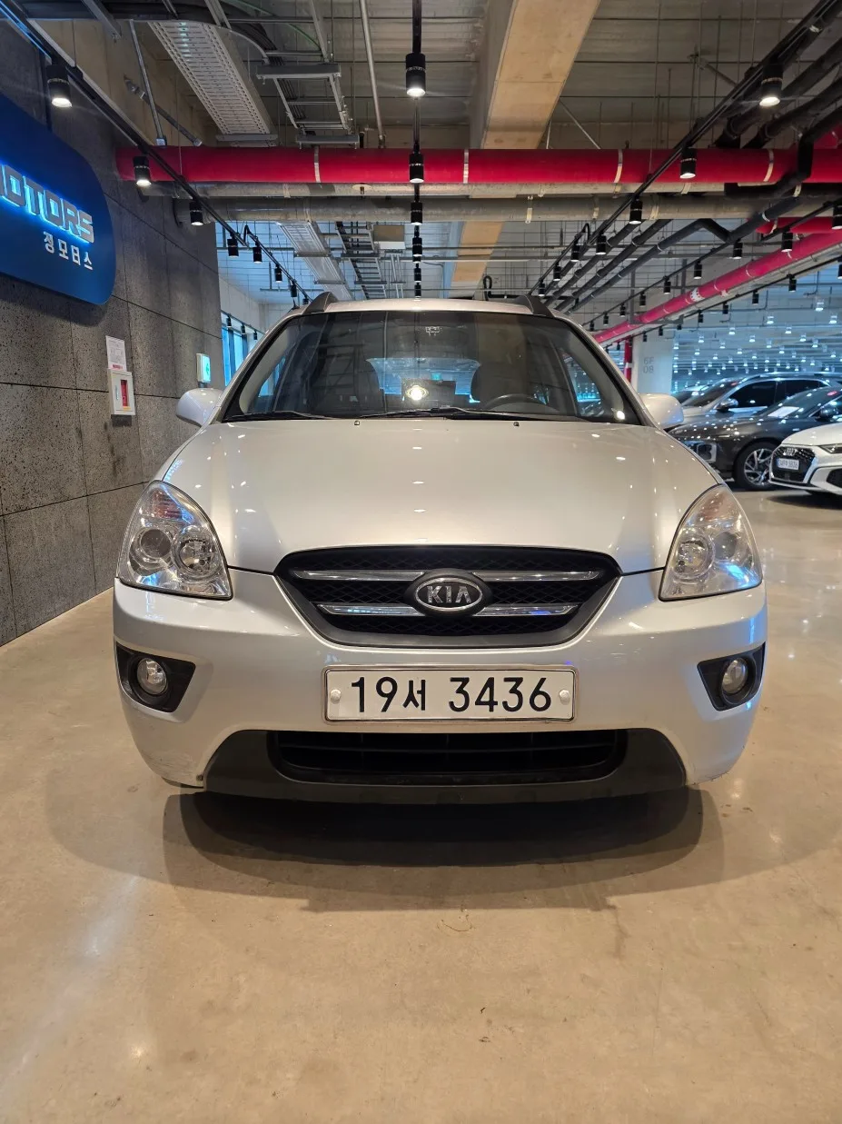 2008 Kia Carens