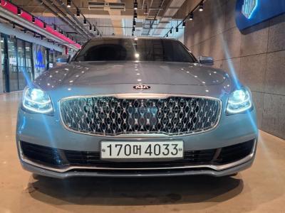 2020 Kia K9
