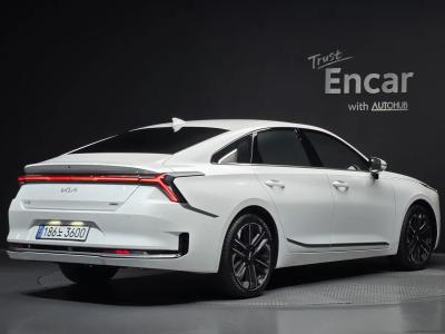 2025 Kia K8