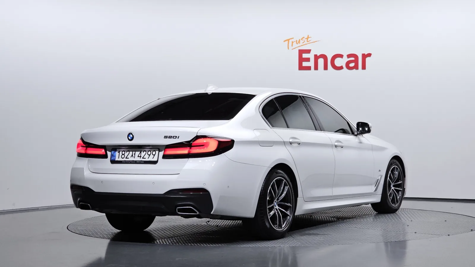 2022 BMW 5-Series