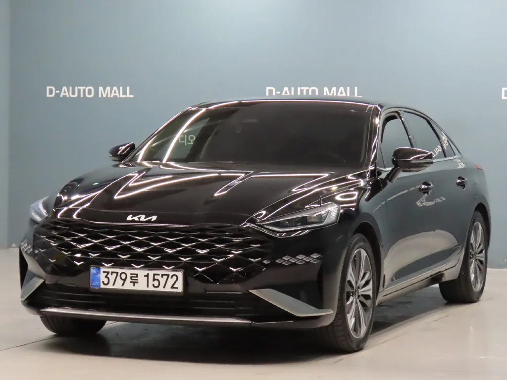 2022 Kia K8