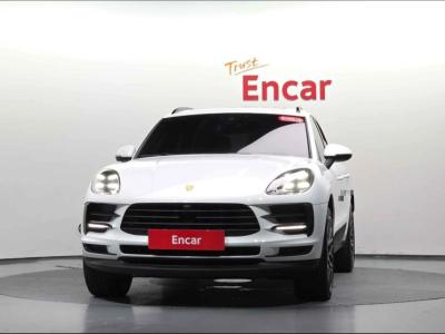 2015 Porsche Macan