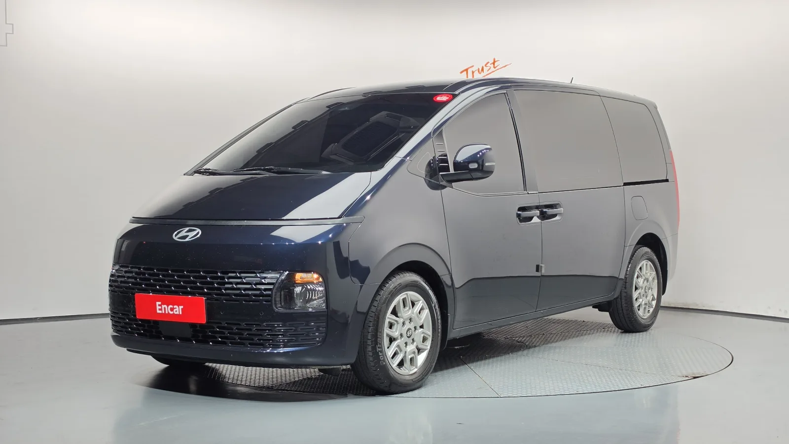 2025 Hyundai Staria