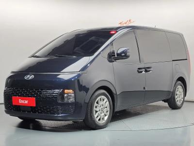2025 Hyundai Staria