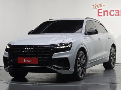 2021 Audi Q8