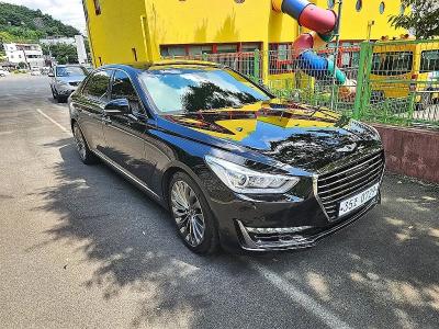 2016 Genesis EQ900