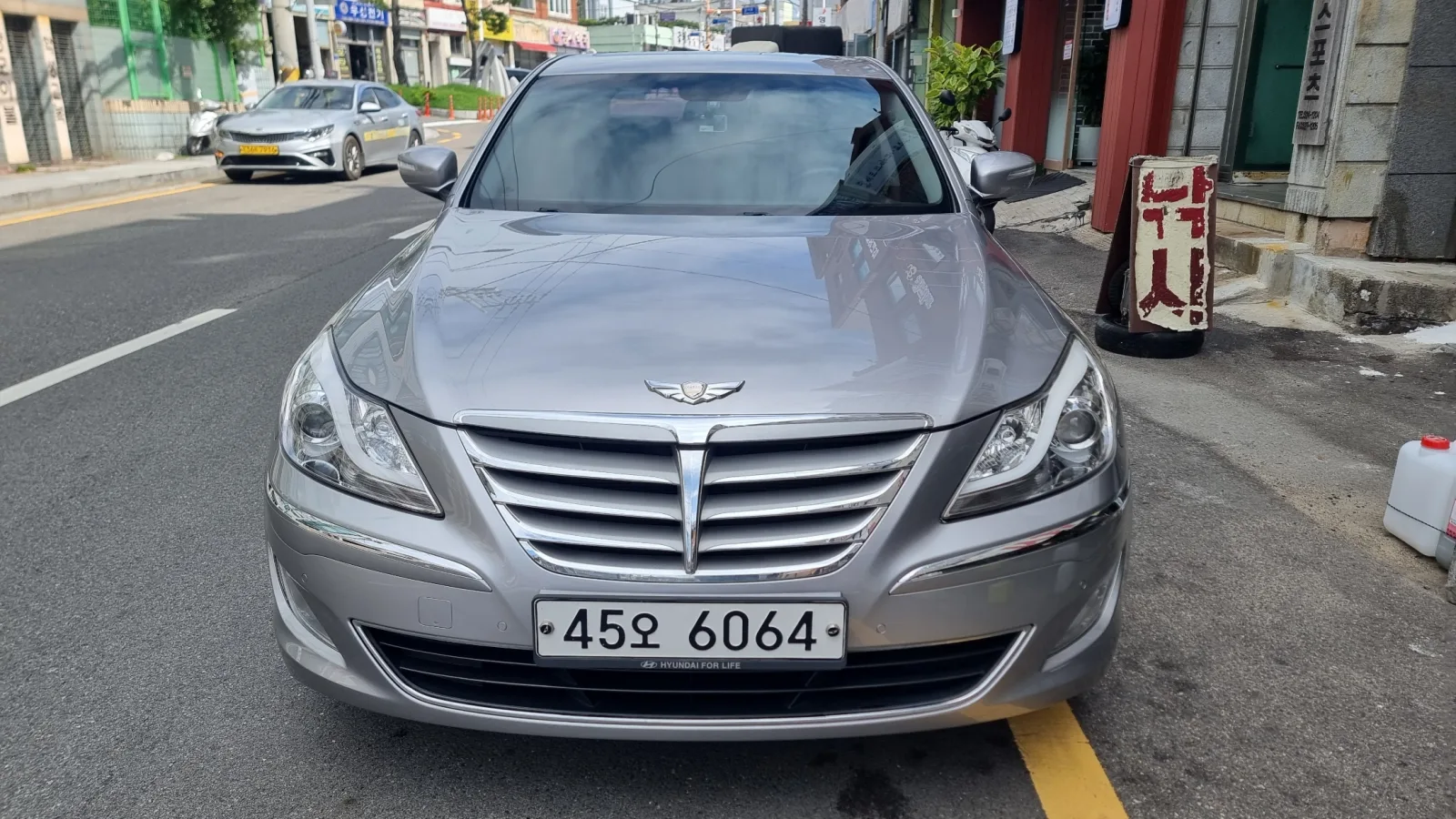2013 Hyundai Genesis