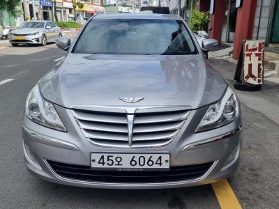 2013 Hyundai Genesis