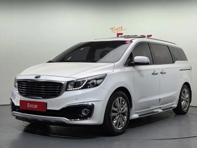 2015 Kia Carnival