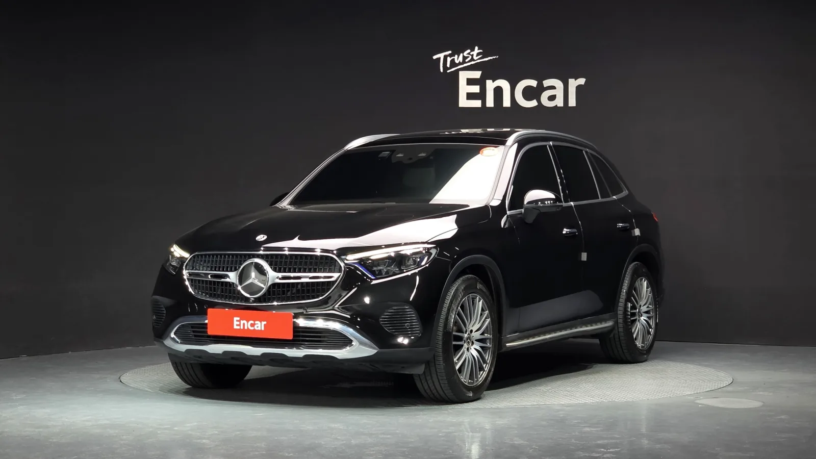 2023 Mercedes-Benz GLC-Class