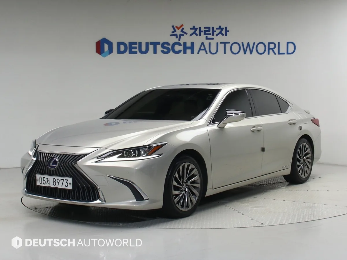 2019 Lexus ES