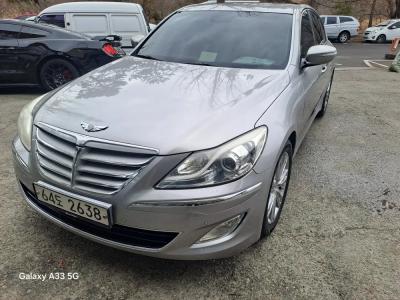 2012 Hyundai Genesis