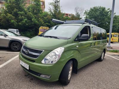 2010 Hyundai Starex