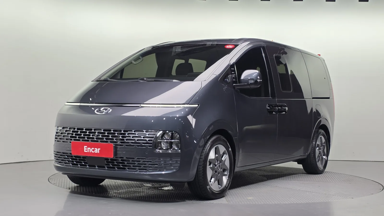 2022 Hyundai Staria