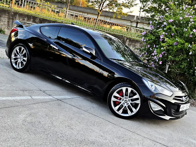 2012 Hyundai Genesis