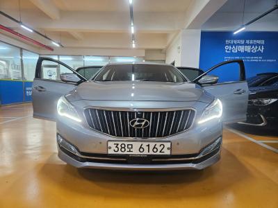 2015 Hyundai Aslan